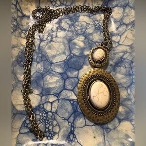 Elegant Bronze and White Pendant Necklace